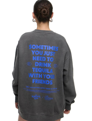 Bild in Slideshow öffnen, OVERSIZED VER.FARBEN SWEATSHIRT

